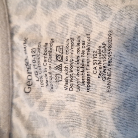 Animal Print Top - Picture 5 of 5